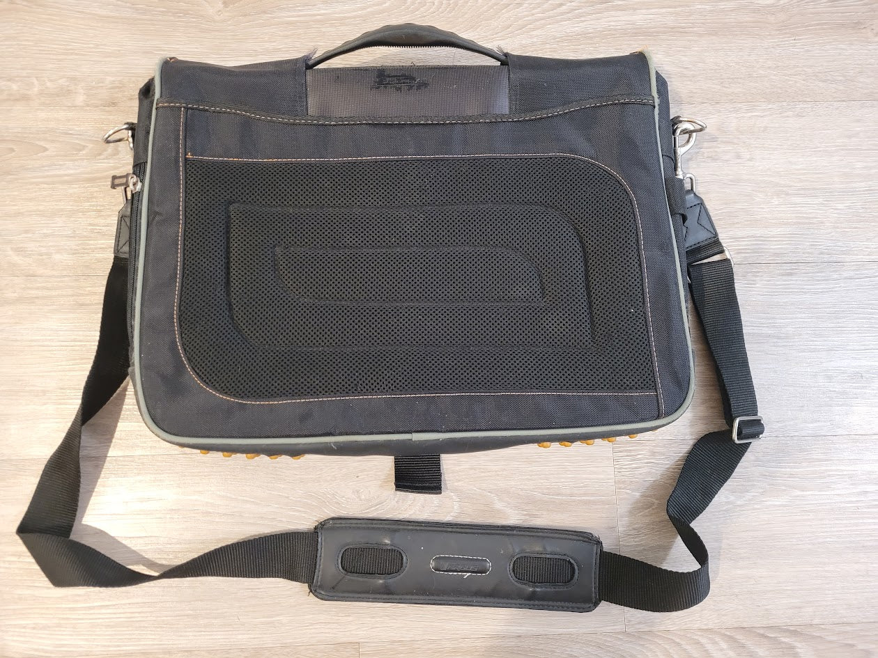 Targus Padded Laptop Bag (Used)