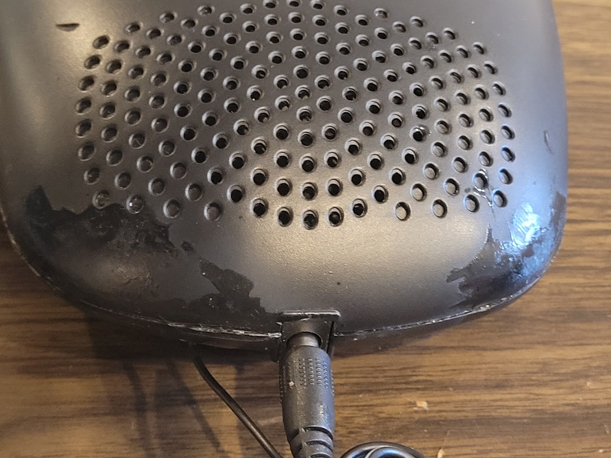 ONN Dual Alarm AM/FM Clock Radio (Used)