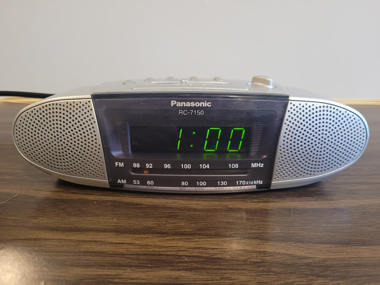 Panasonic RC-7150 Digital Alarm Clock Radio