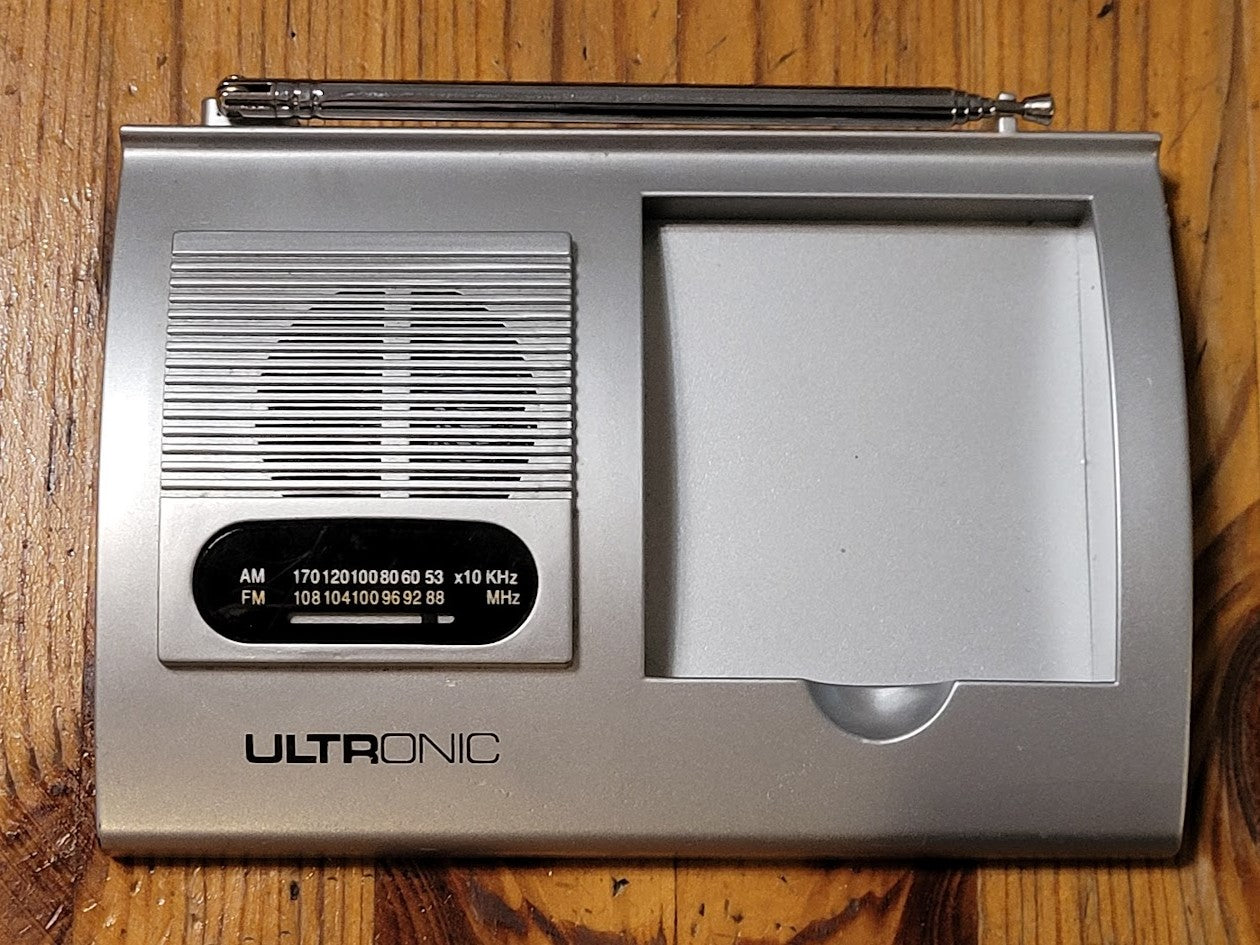 Ultronic Portable Radio with Sticky Note Holder (Used)