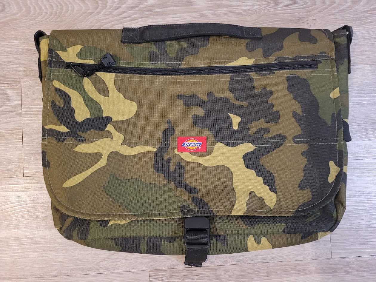 Dickies Camouflage Style Laptop Bag (Used)