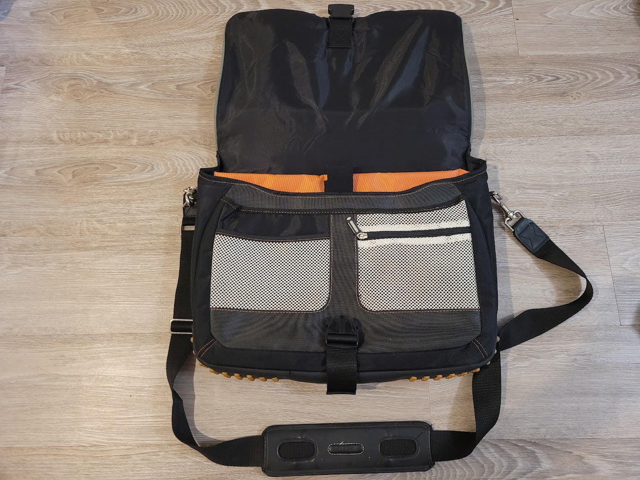 Targus Padded Laptop Bag (Used)