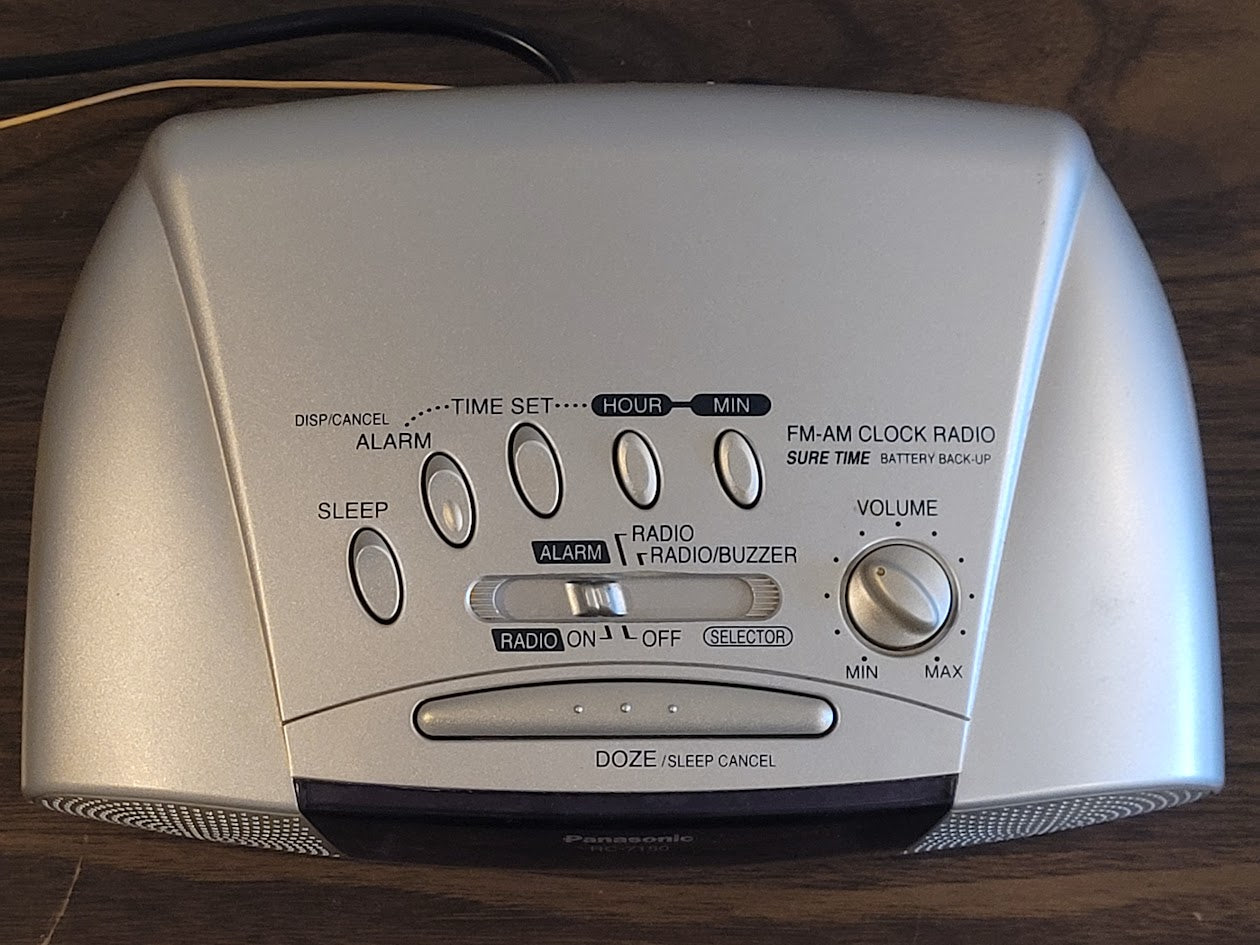 Panasonic RC-7150 Digital Alarm Clock Radio