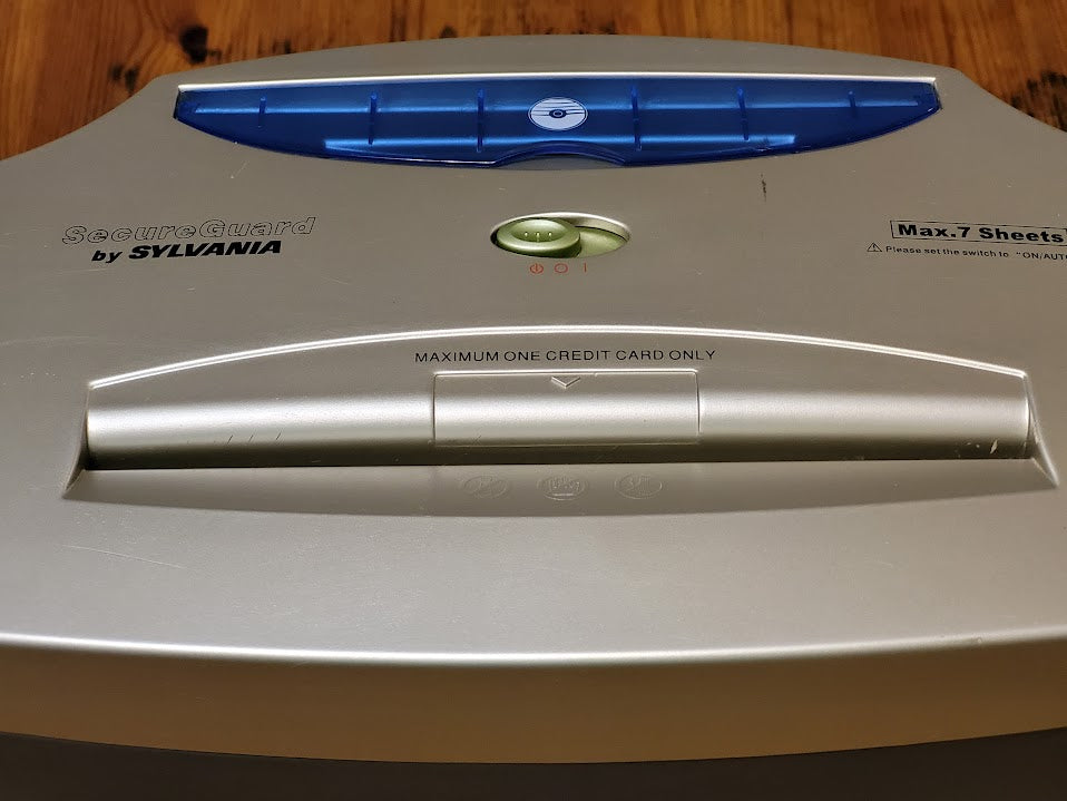Sylvania Secure Guard 7 Sheet Paper Shredder (Used)